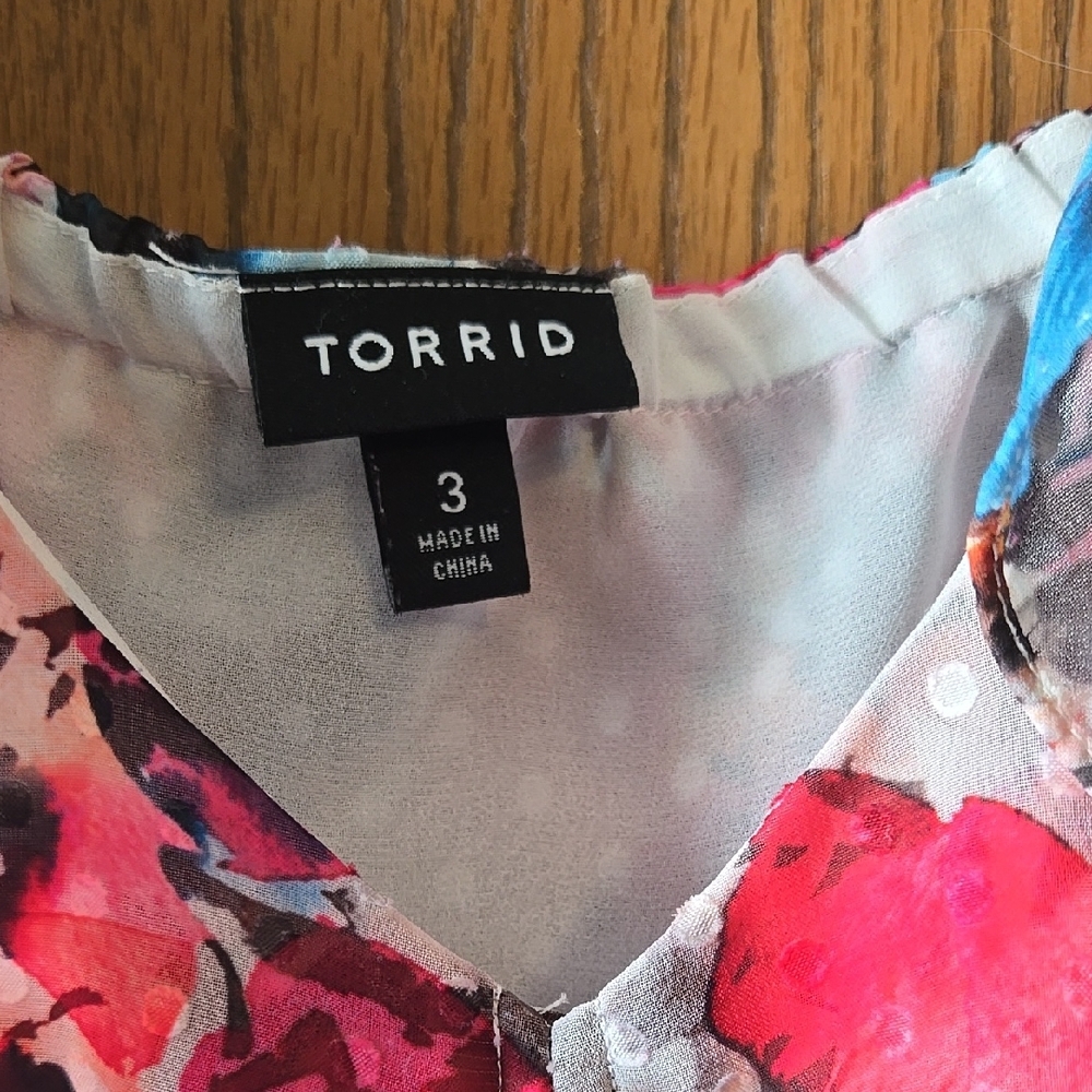 Torrid Colorful Floral Women's Tank - Picture 2 of 3